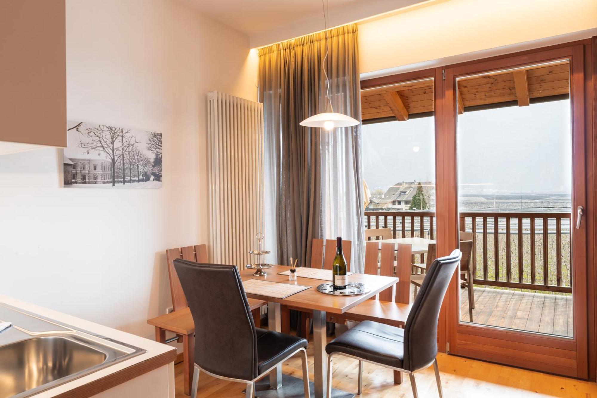 St. Ulrichhof Apartment Lana Bagian luar foto