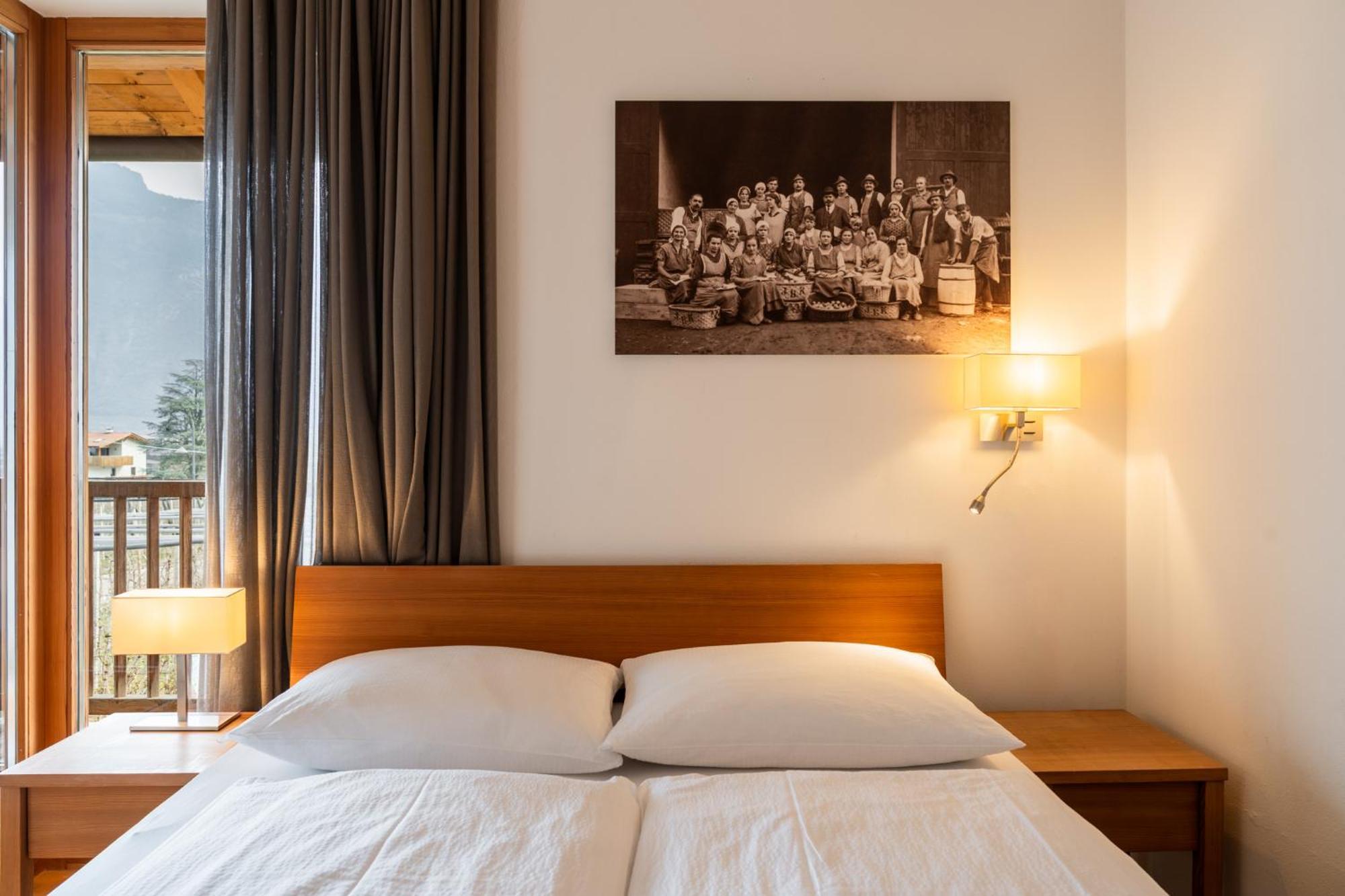 St. Ulrichhof Apartment Lana Bagian luar foto