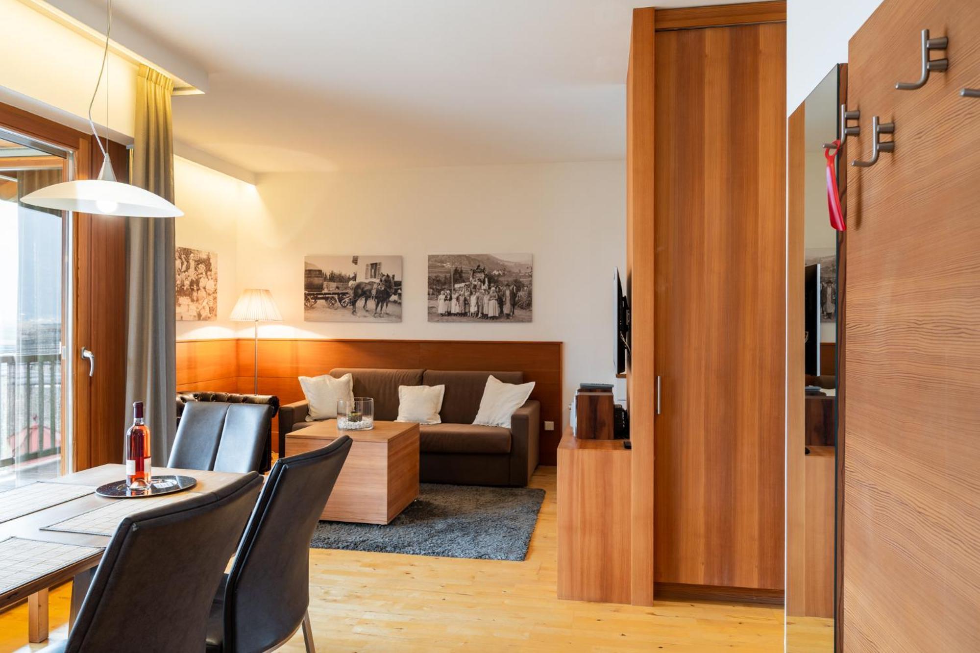 St. Ulrichhof Apartment Lana Bagian luar foto