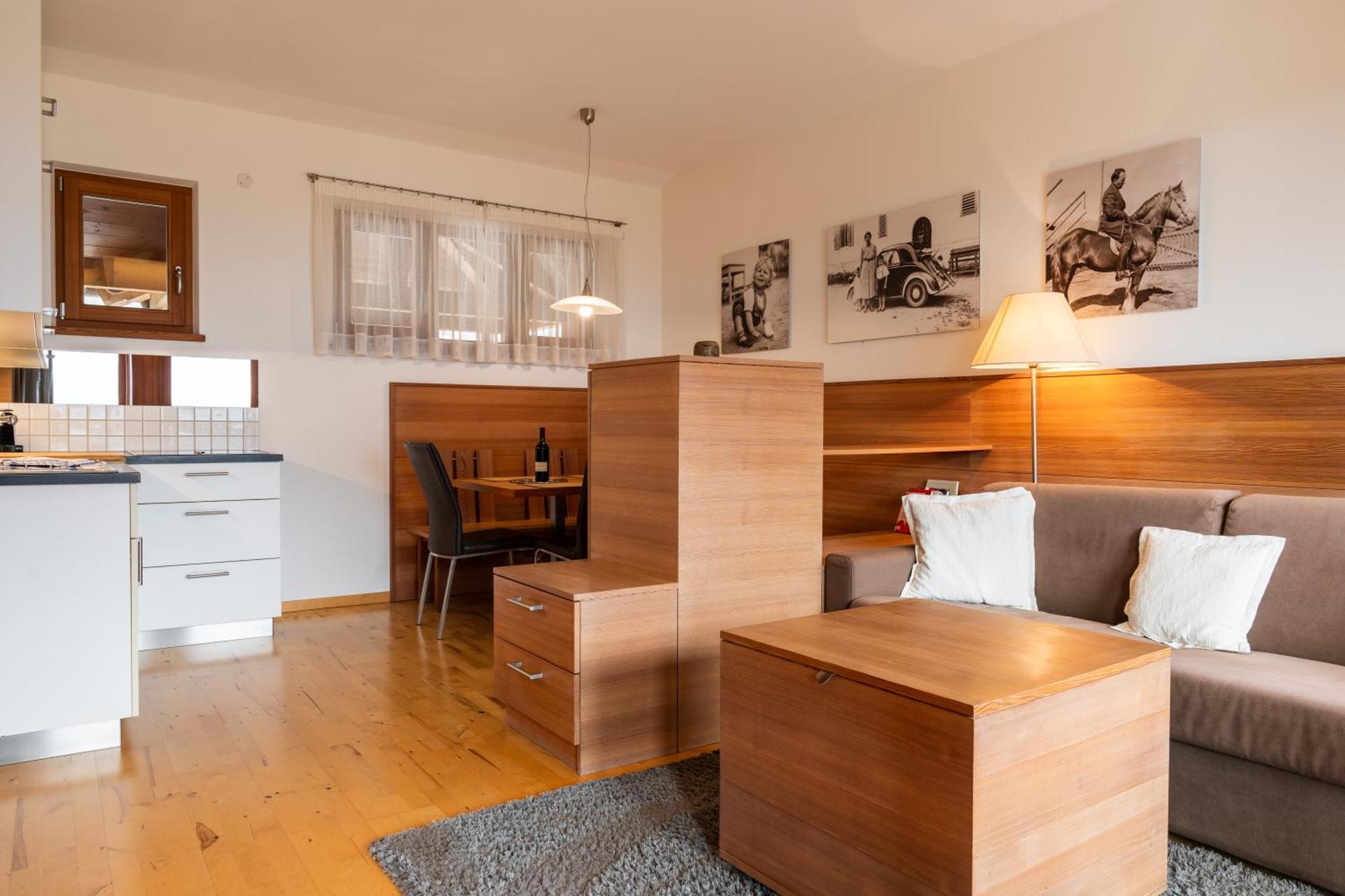 St. Ulrichhof Apartment Lana Bagian luar foto